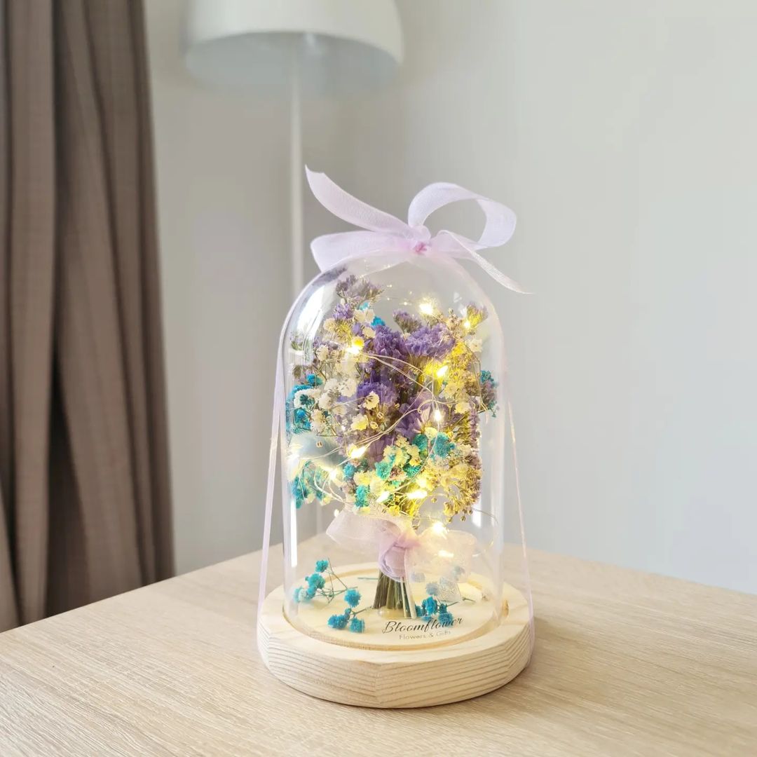Dried Flower Light Dome